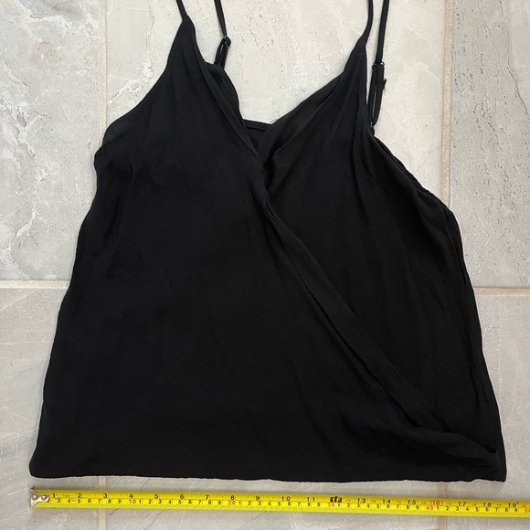 Black cropped spaghetti strap tank blouse in a size large - Picture 11 of 12